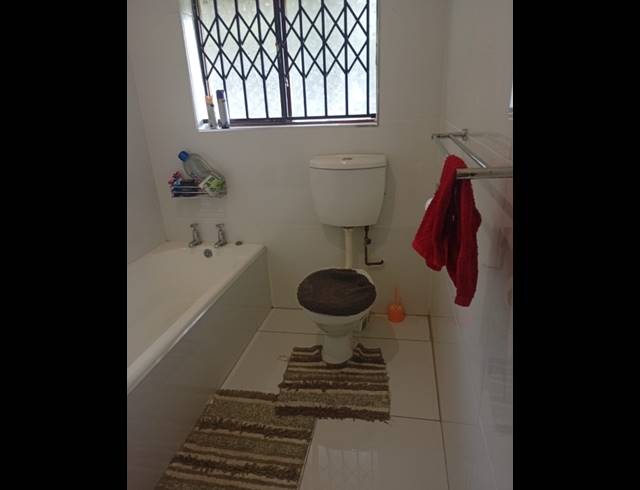 3 BEDROOM HOUSE TO LET IN YELLOWWOOD PARK